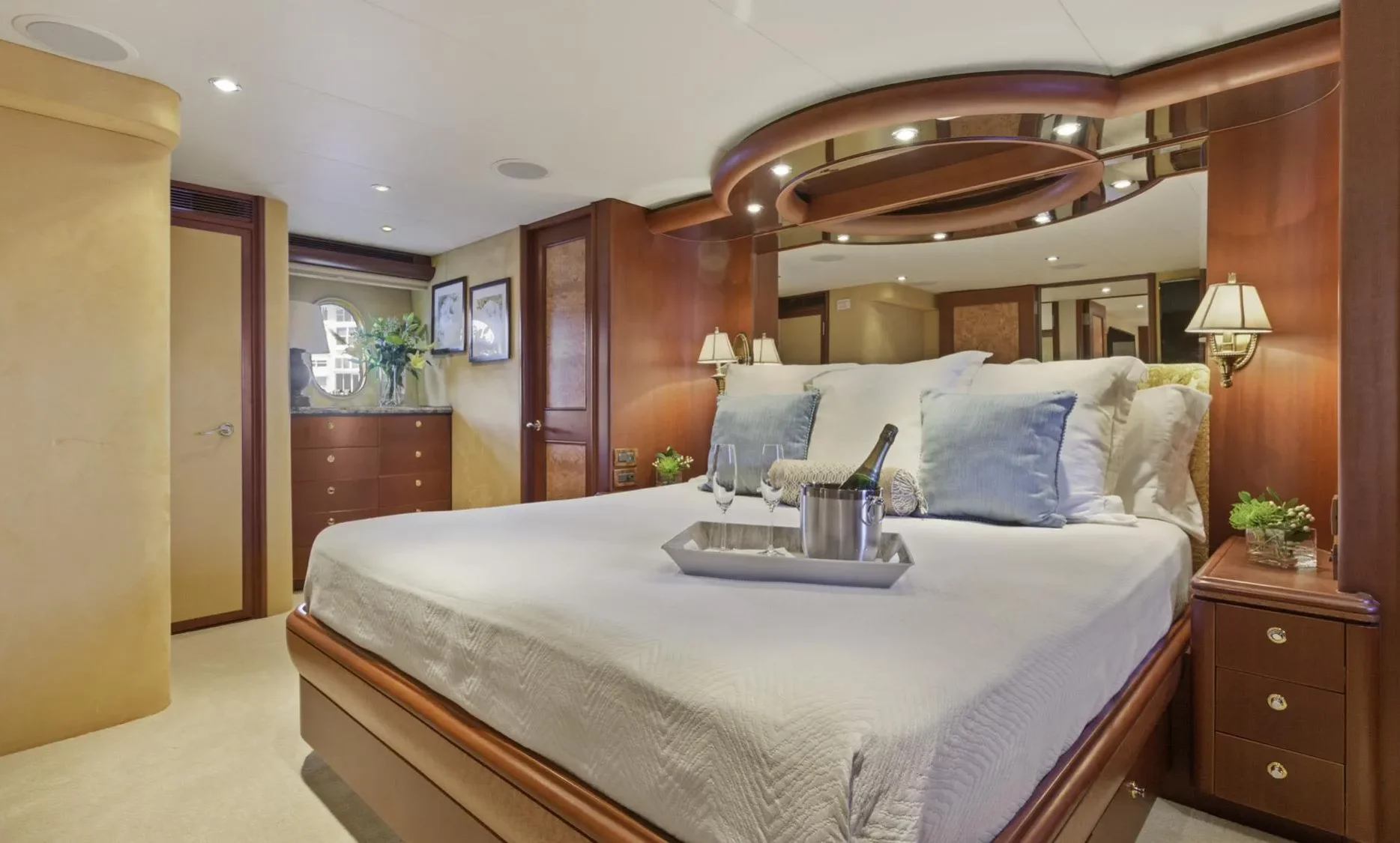 A preview of interior Bedroom cabin