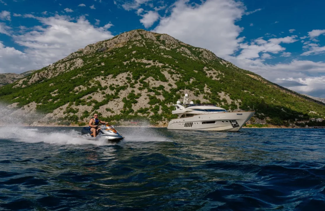 An image of Lady Mura yacht