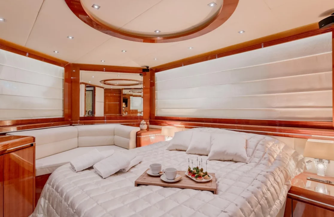 An image of Lady Mura yacht