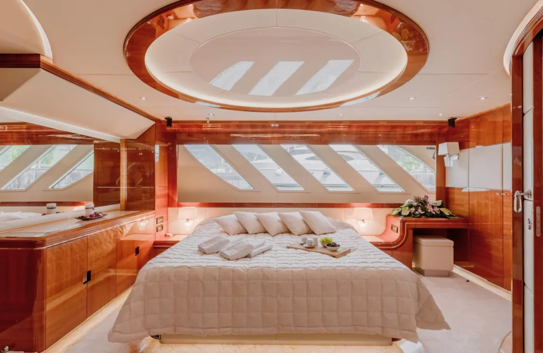 An image of Lady Mura yacht