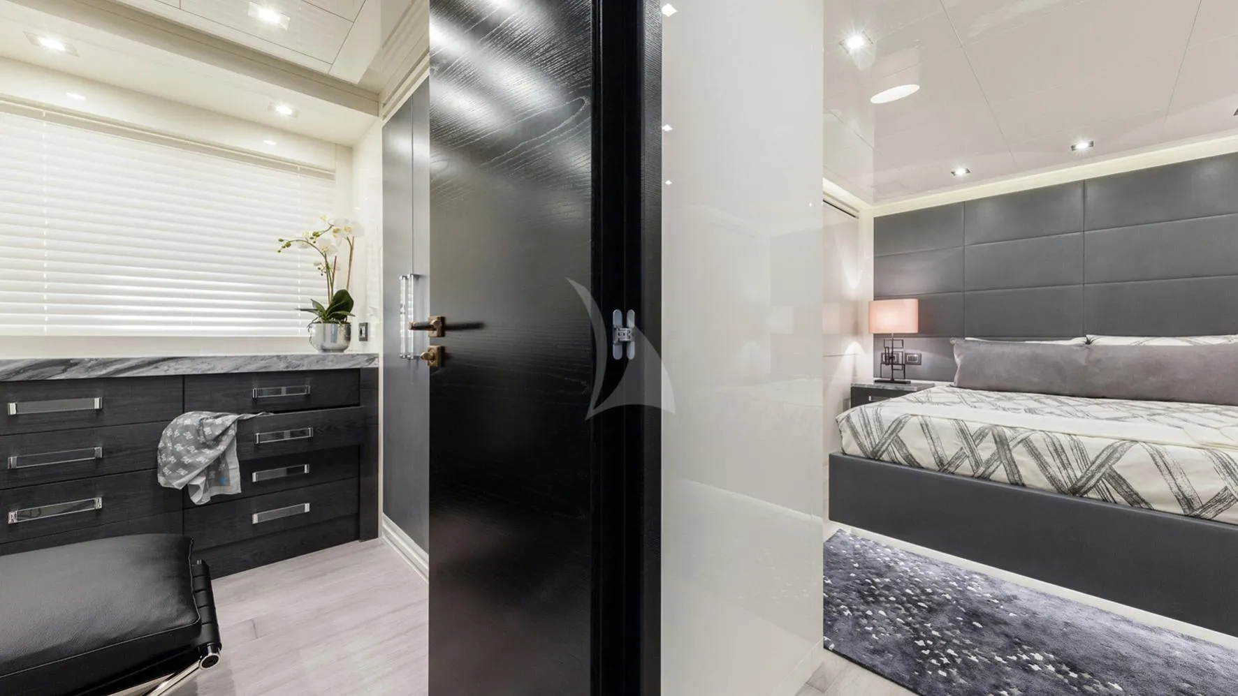 A preview of interior Bedroom cabin