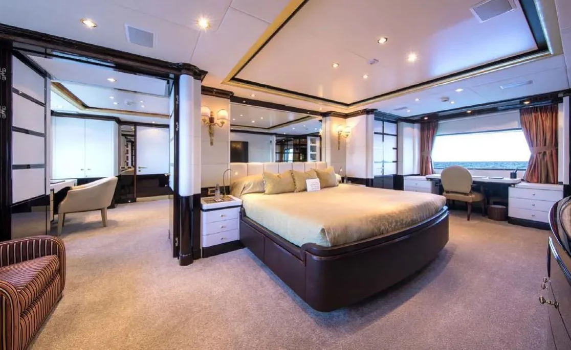 An image of Diane yacht