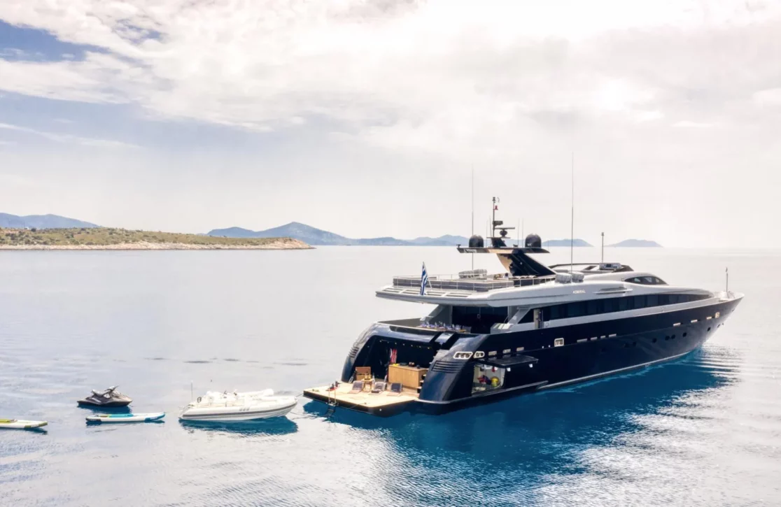 An image of Mado yacht