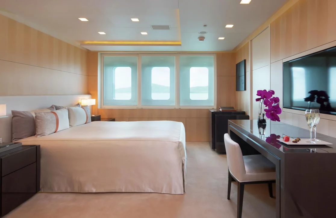 An image of Siren yacht