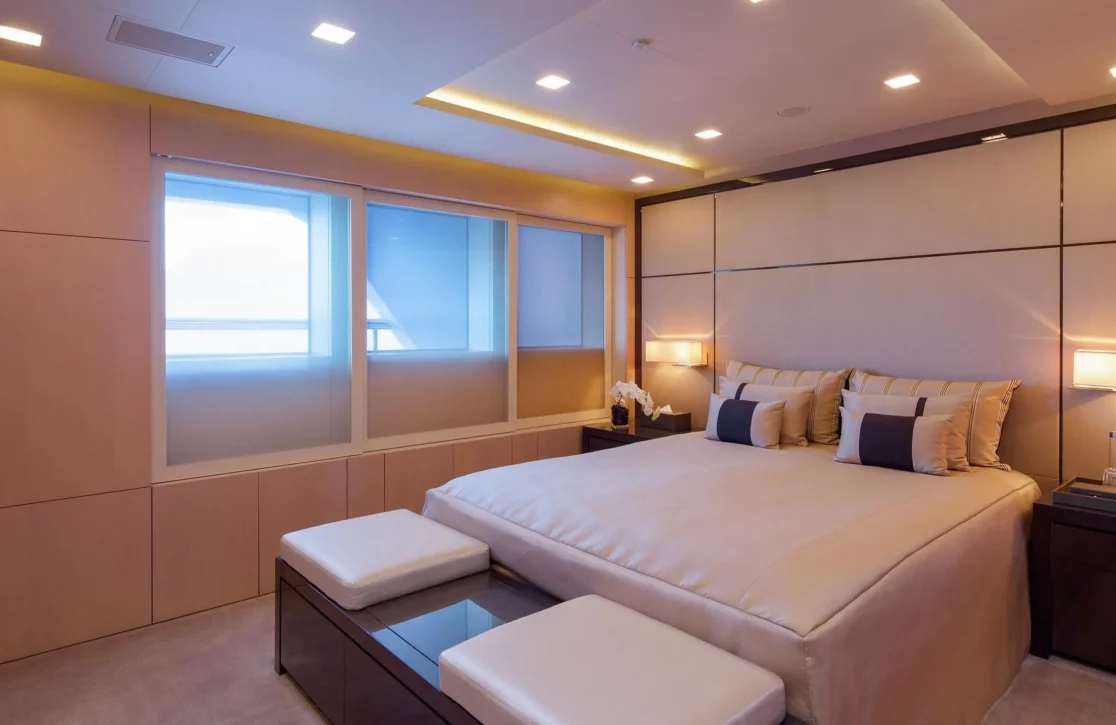 An image of Siren yacht
