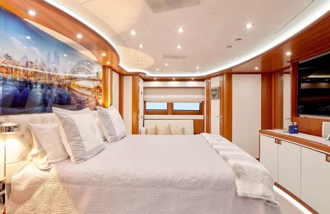 An image of Bunker yacht