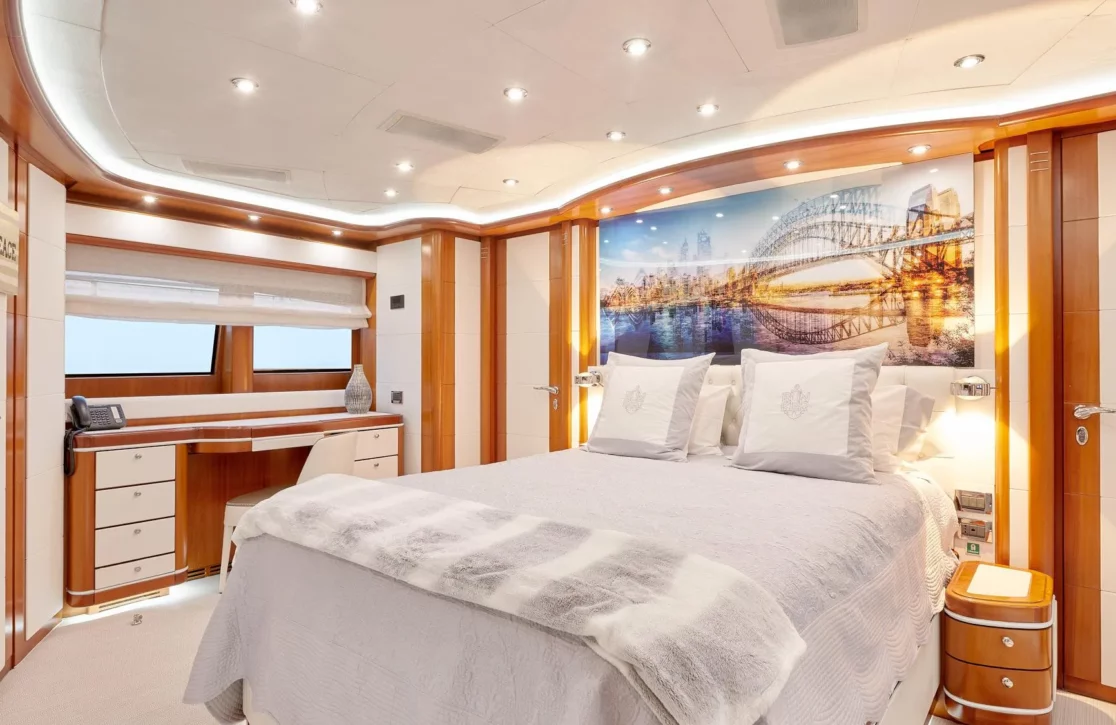 An image of Bunker yacht