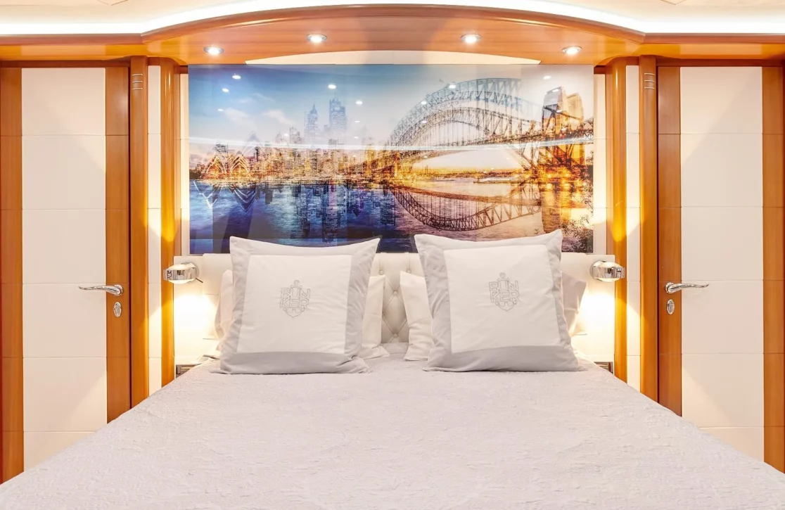 An image of Bunker yacht