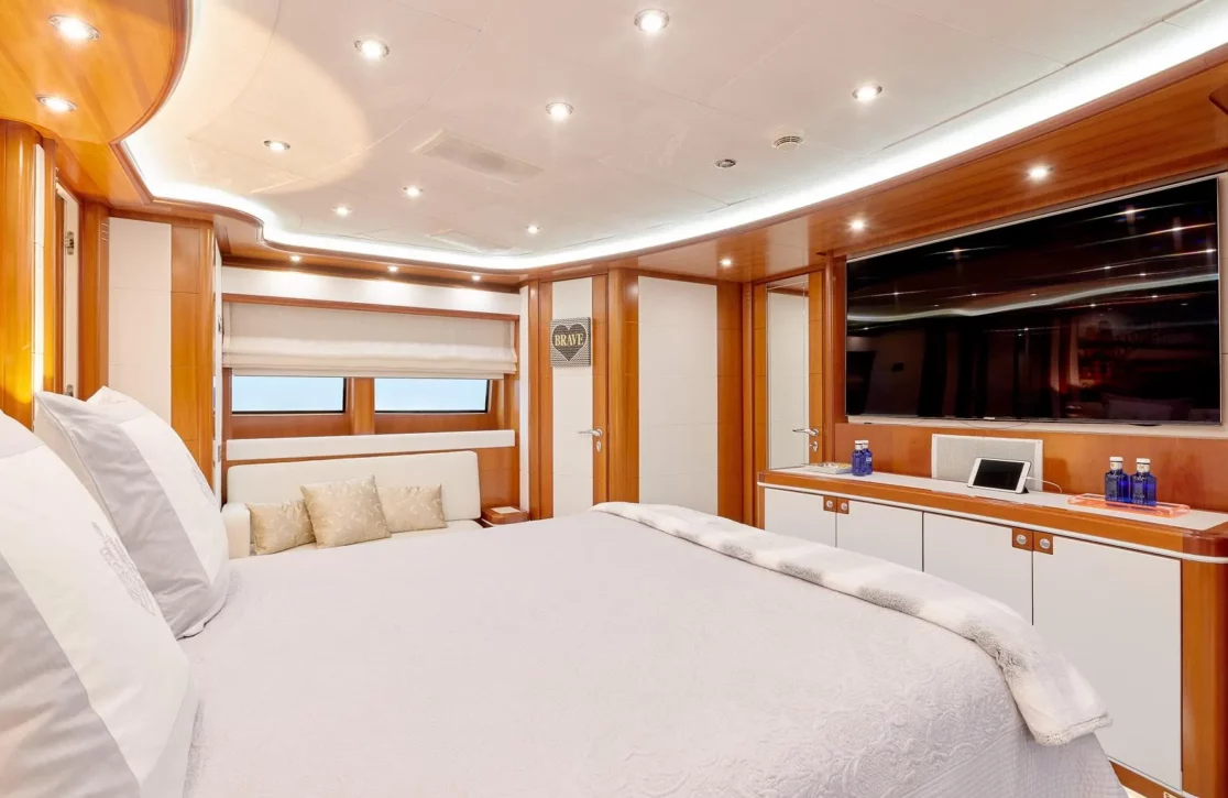 An image of Bunker yacht