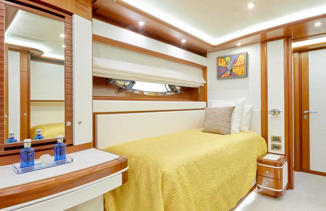 An image of Bunker yacht