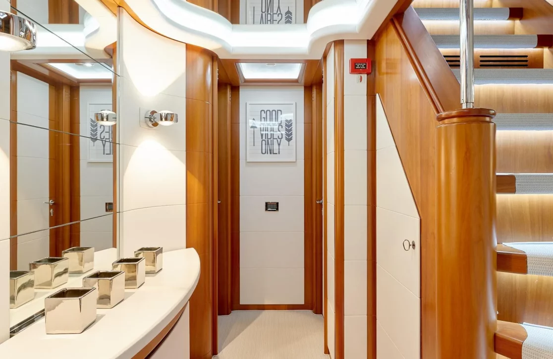 An image of Bunker yacht