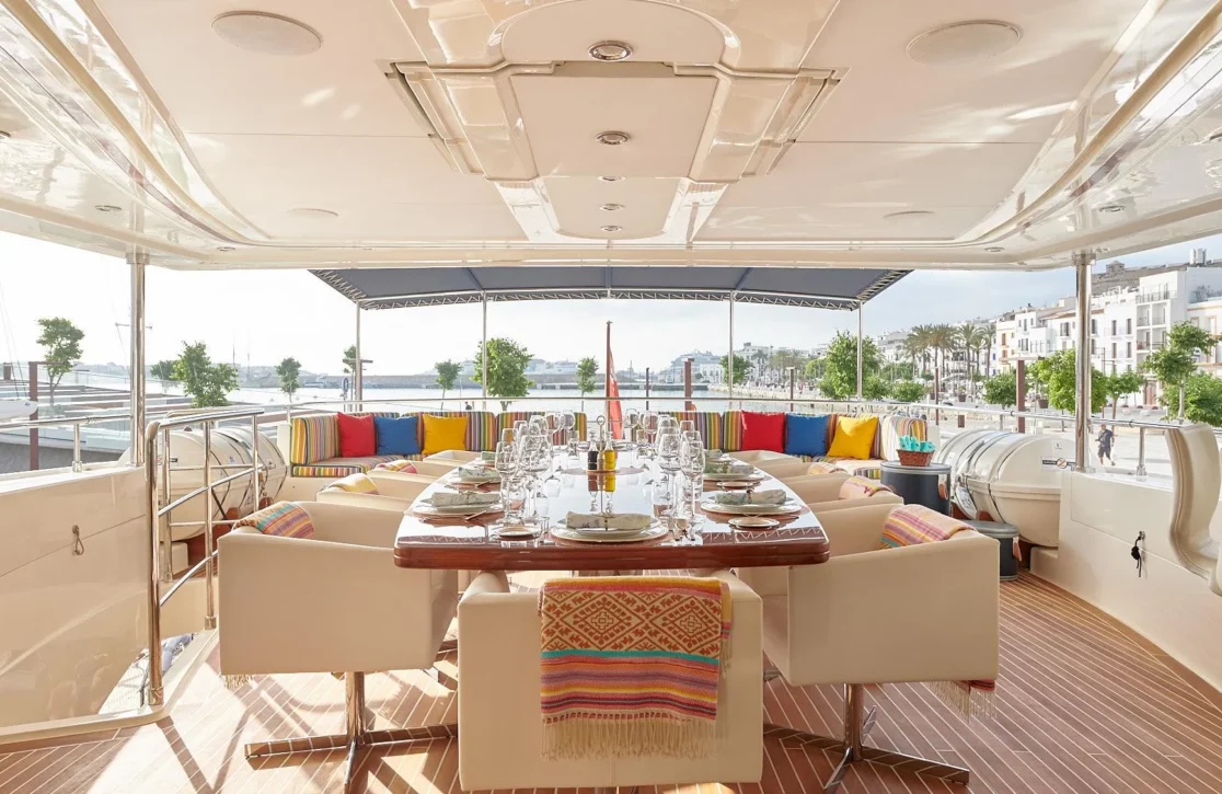 An image of Bunker yacht