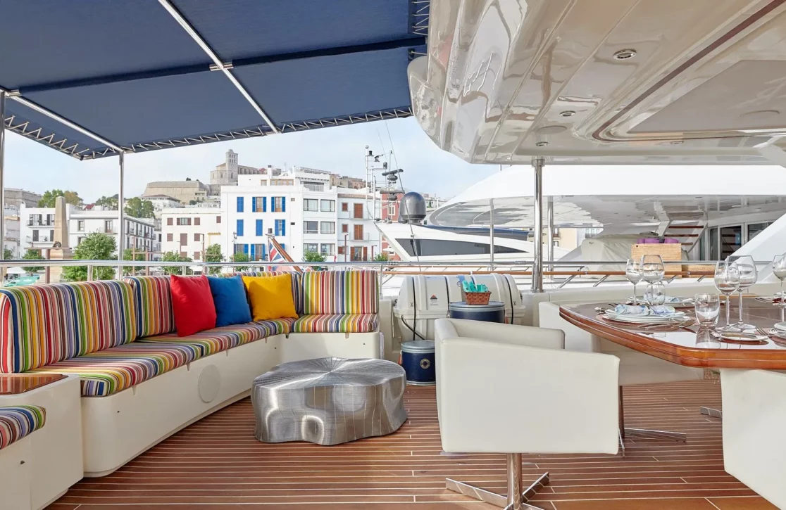 An image of Bunker yacht
