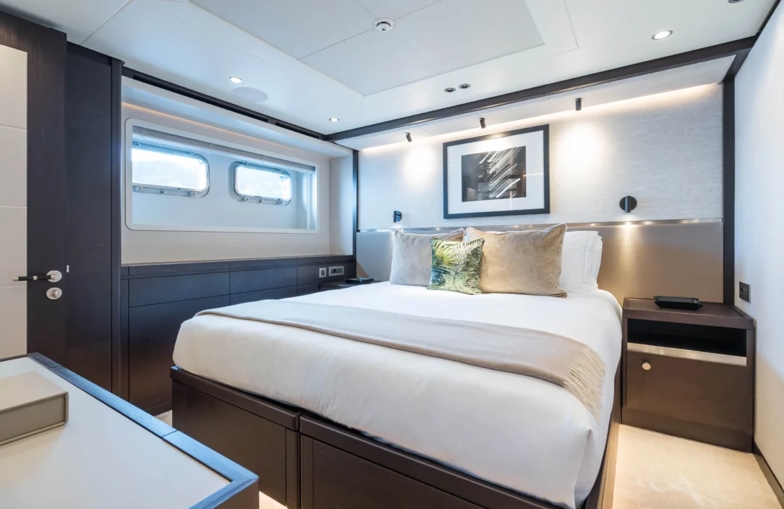 An image of Emerald yacht
