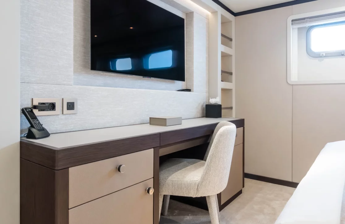 An image of Emerald yacht