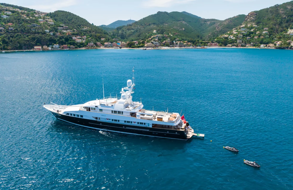 An image of Emerald yacht