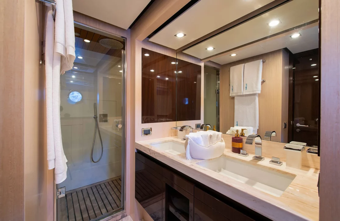 An image of Hubo yacht