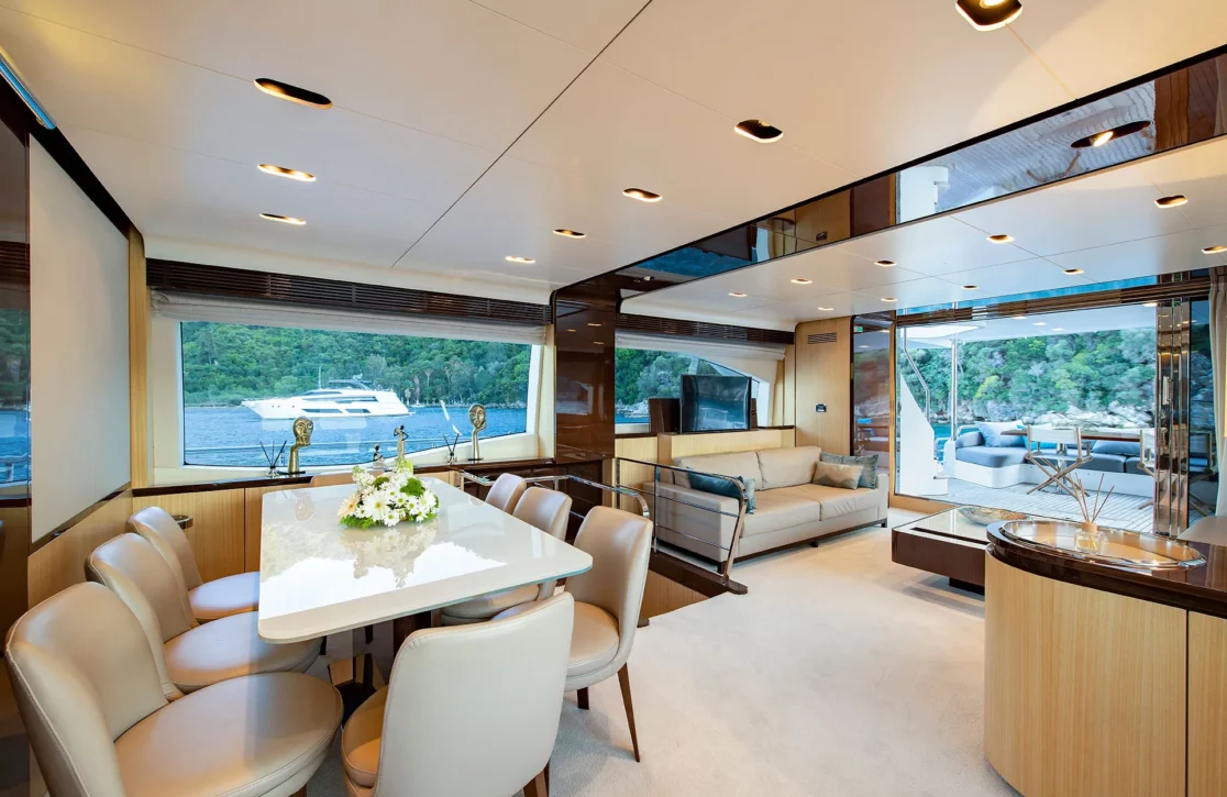 An image of Hubo yacht