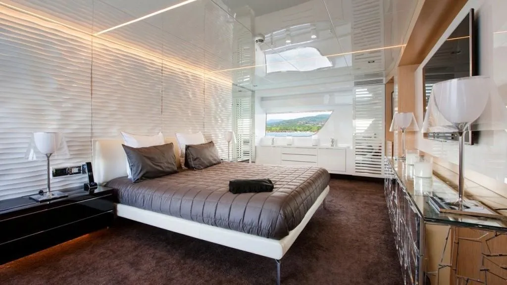 An image of Sun yacht