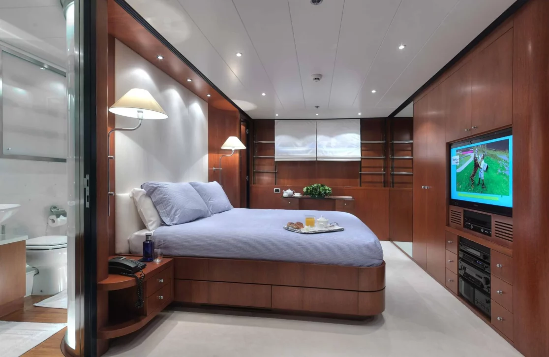 An image of Carom yacht