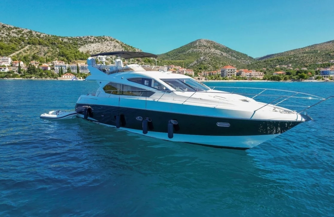 An image of 2 Drunk yacht