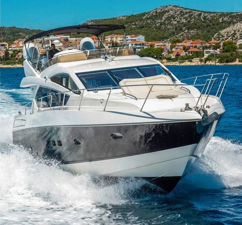 An image of 2 Drunk yacht