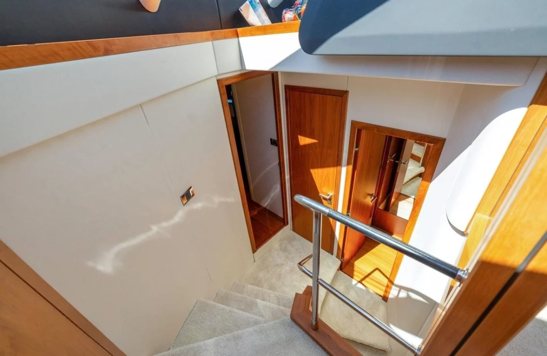 An image of 2 Drunk yacht