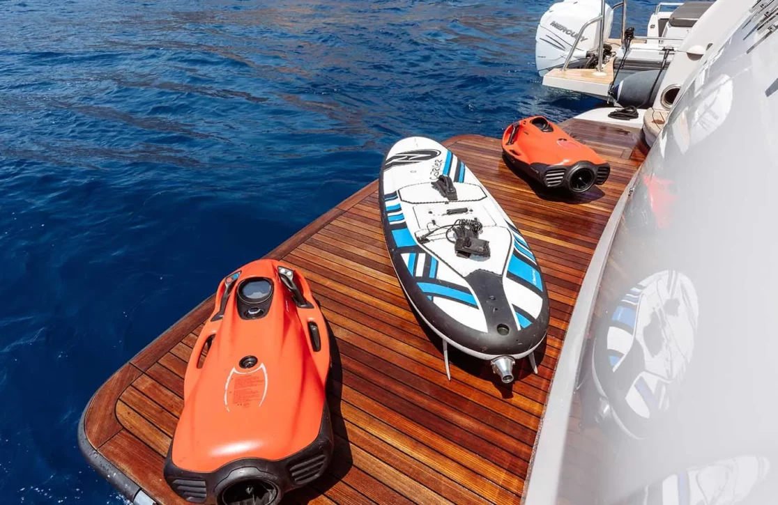 An image of Away yacht