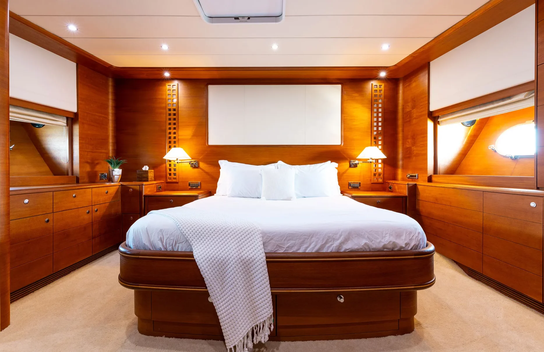 A preview of interior Bedroom cabin