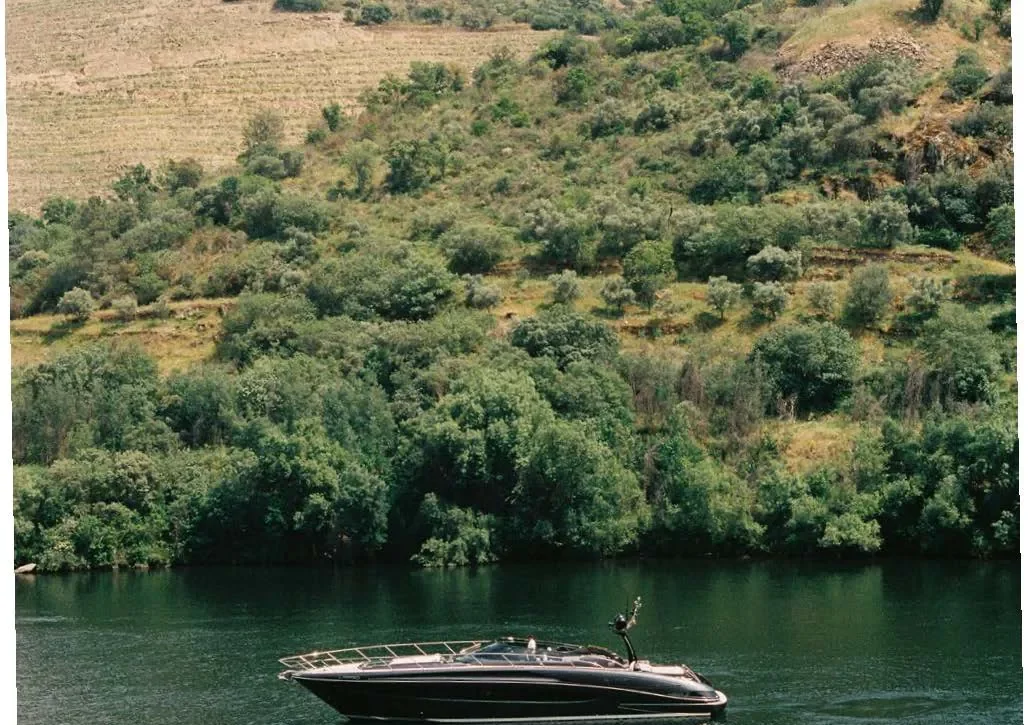 An image of Largo yacht