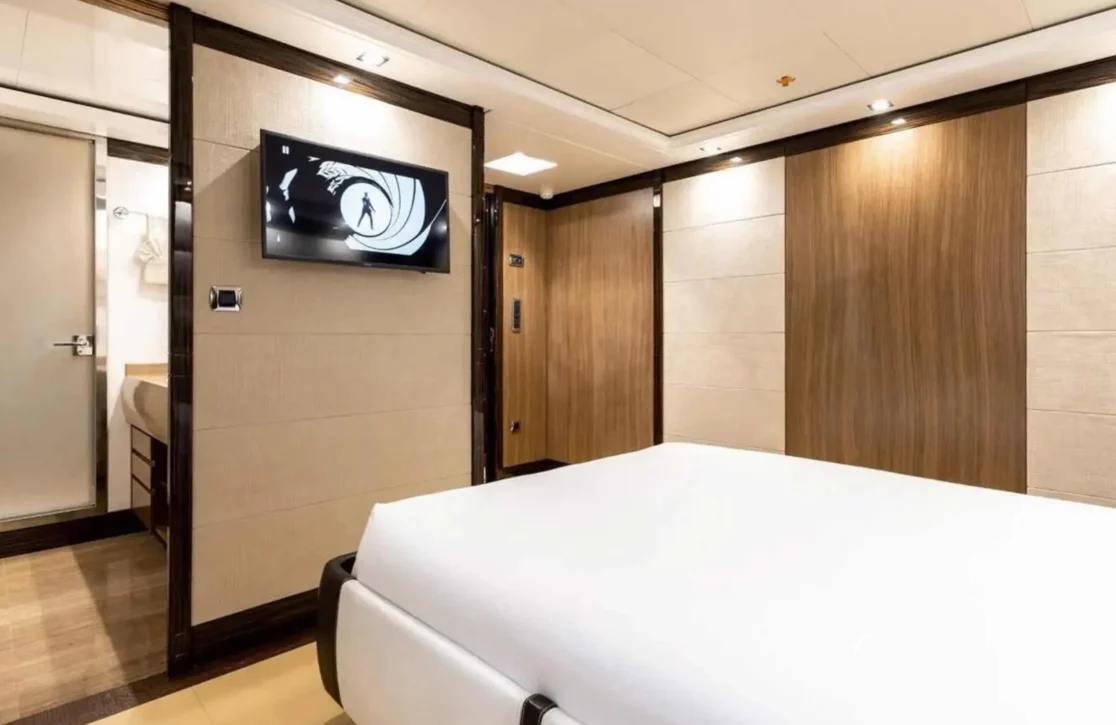 An image of Panakeia yacht
