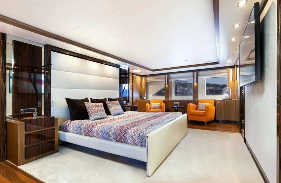 An image of Panakeia yacht