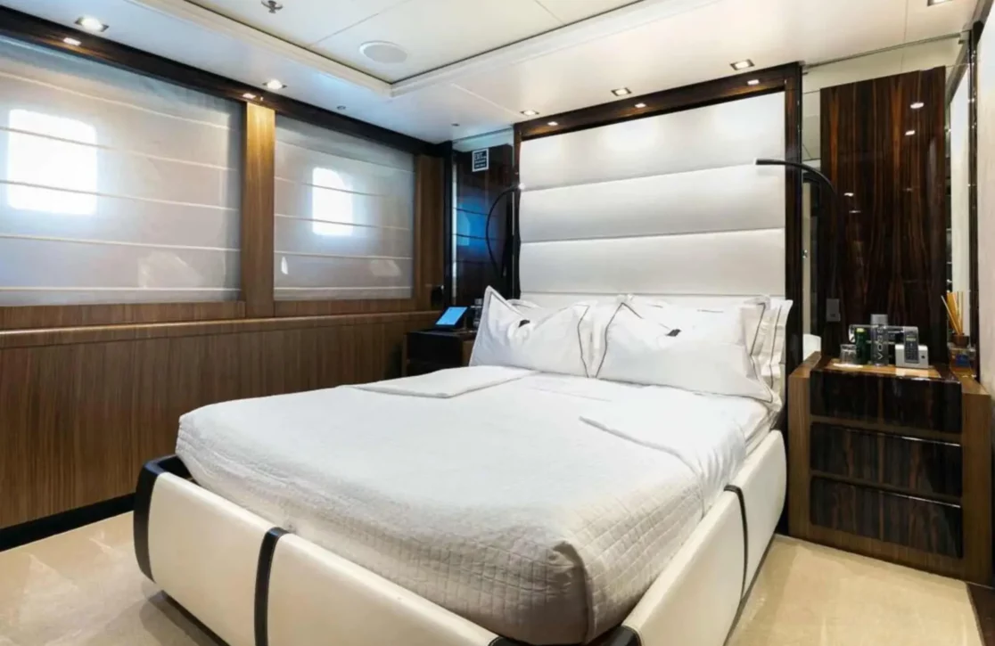 An image of Panakeia yacht