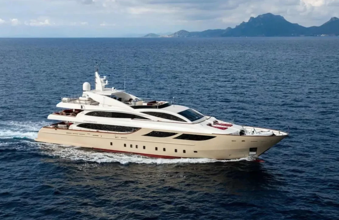 An image of Panakeia yacht