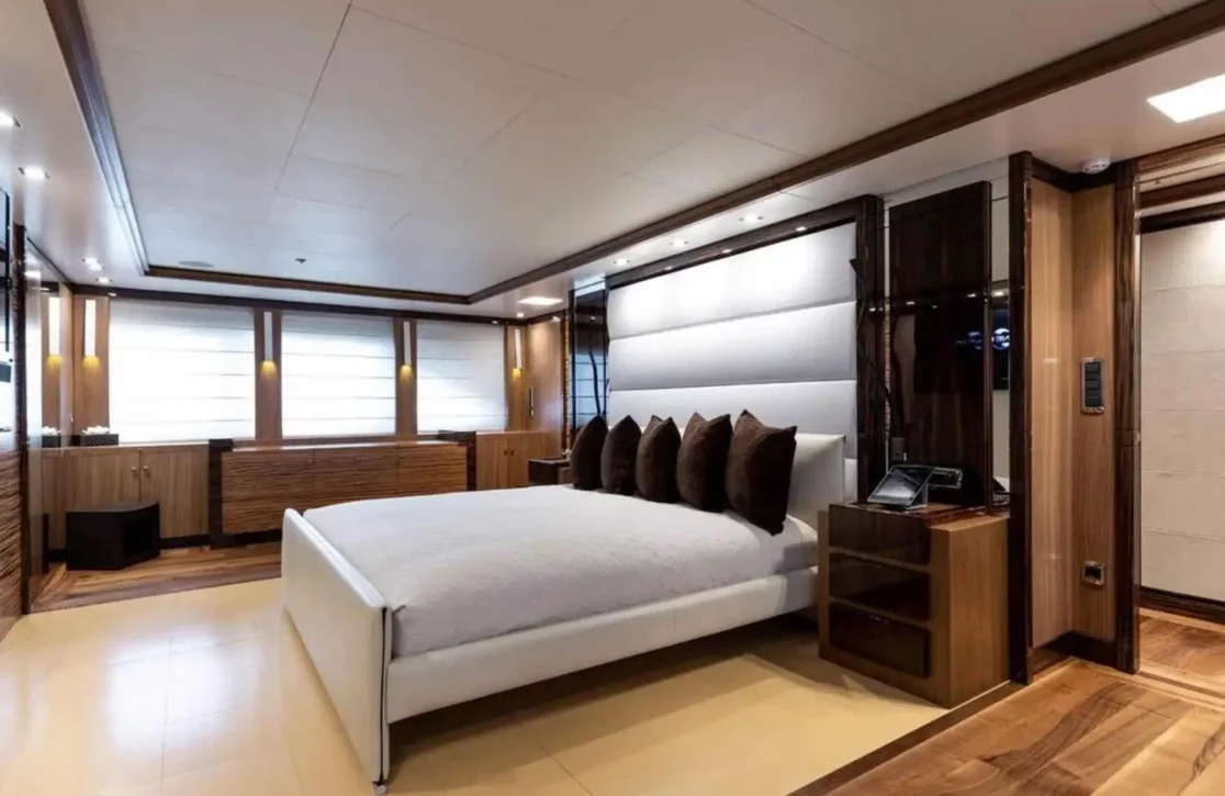 An image of Panakeia yacht