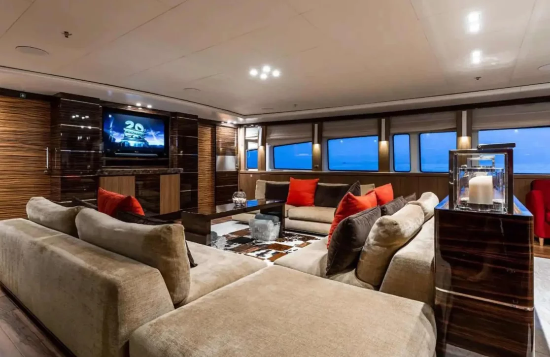 An image of Panakeia yacht