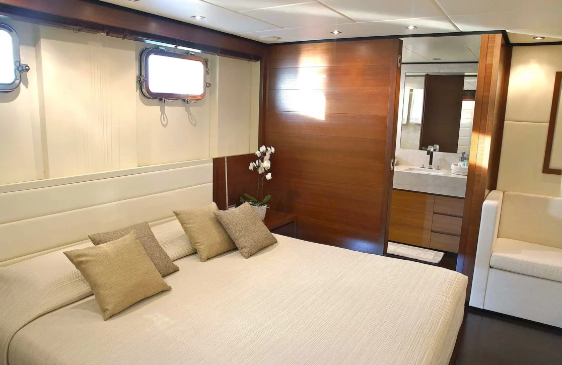 An image of Annamia yacht