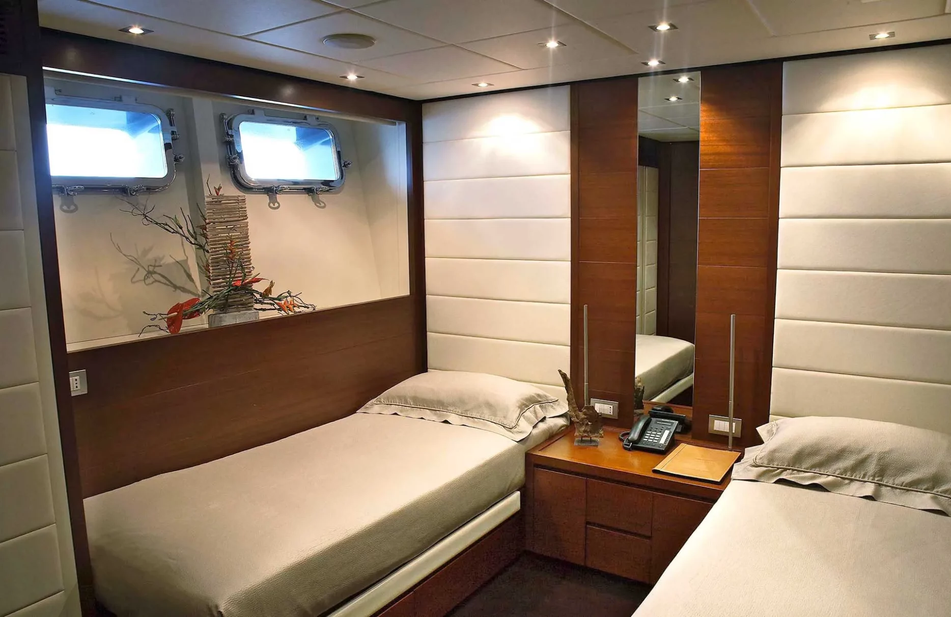 A preview of interior Bedroom cabin