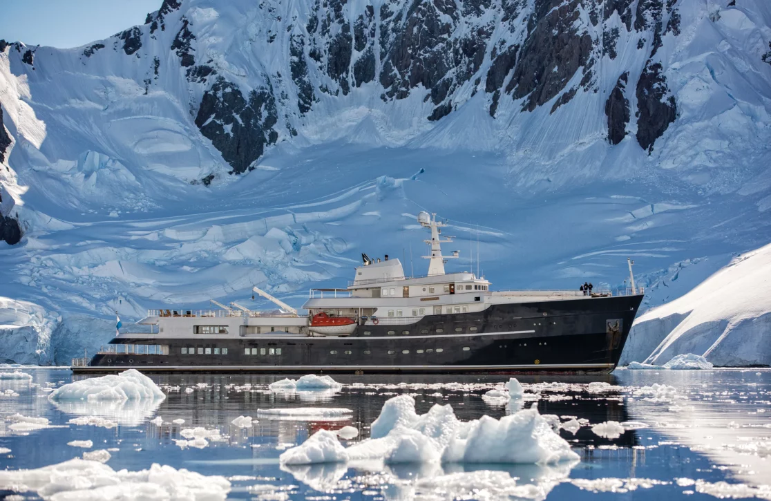 An image of Legend yacht