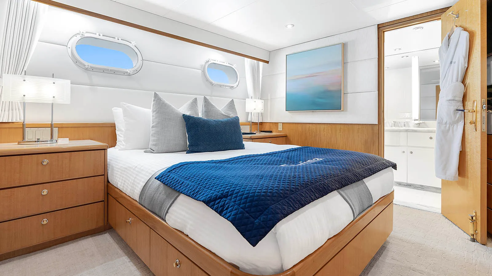 A preview of interior Bedroom cabin