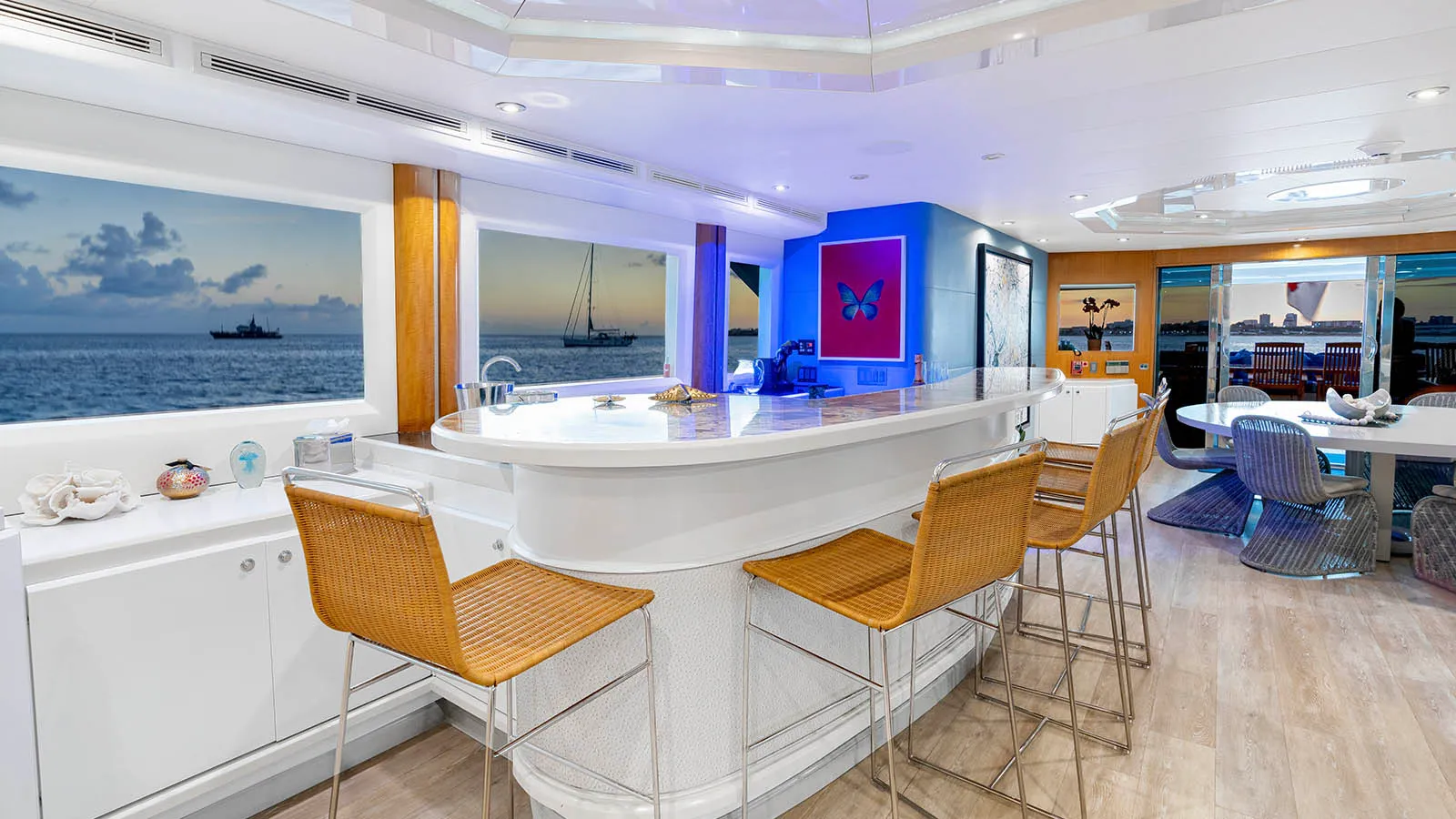 A preview of interior Bar or dance club