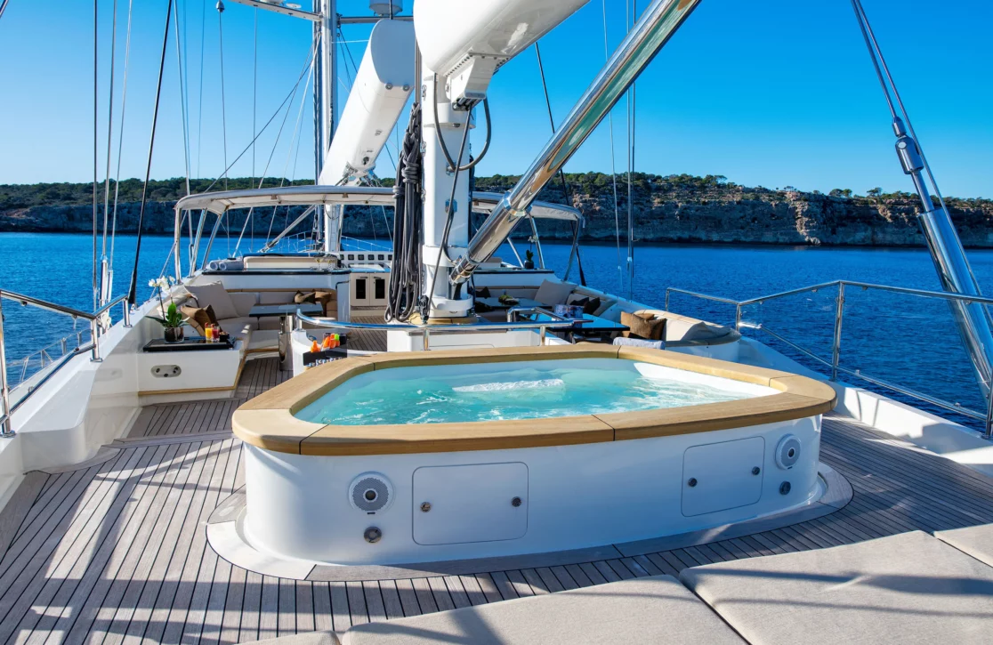 An image of Asahi yacht