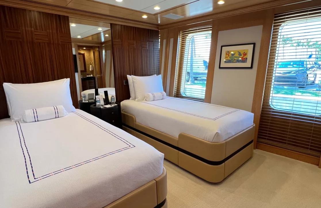 An image of Sport yacht