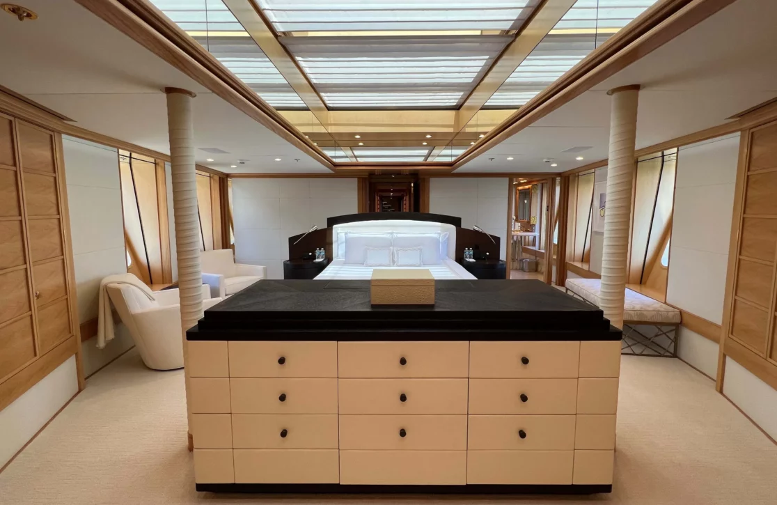 An image of Sport yacht
