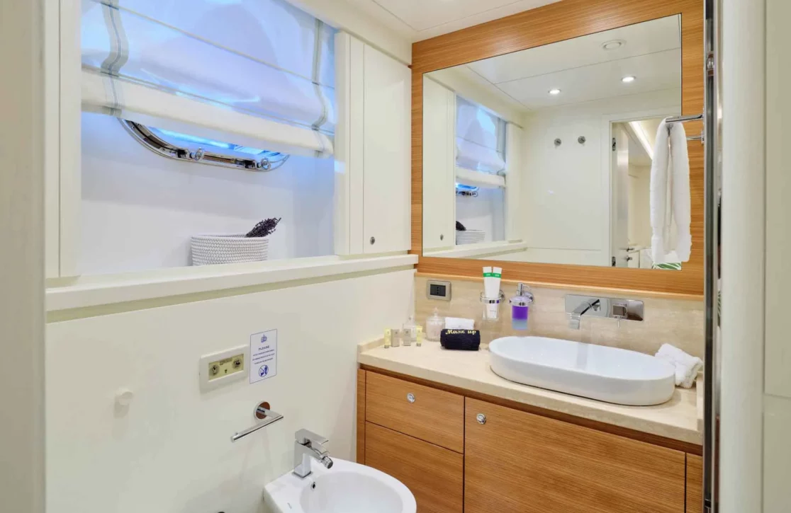 An image of 3d yacht