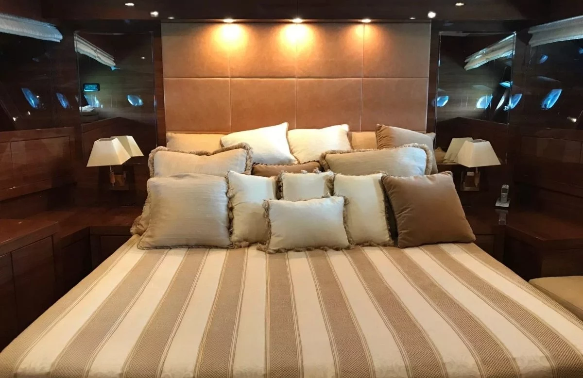 A preview of interior Bedroom cabin