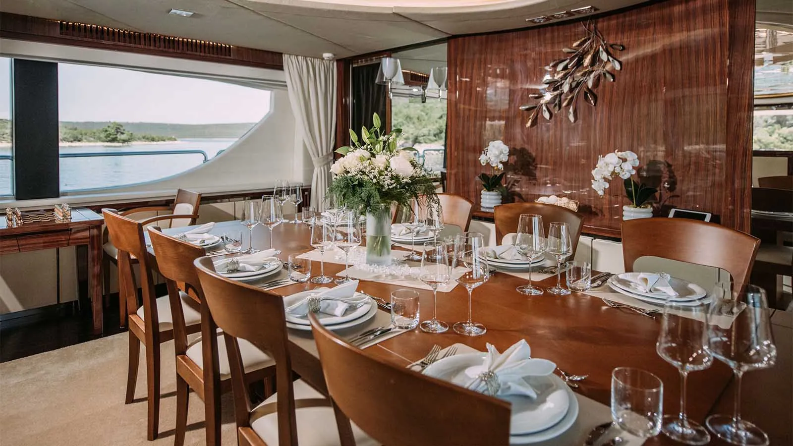 A preview of interior Dining