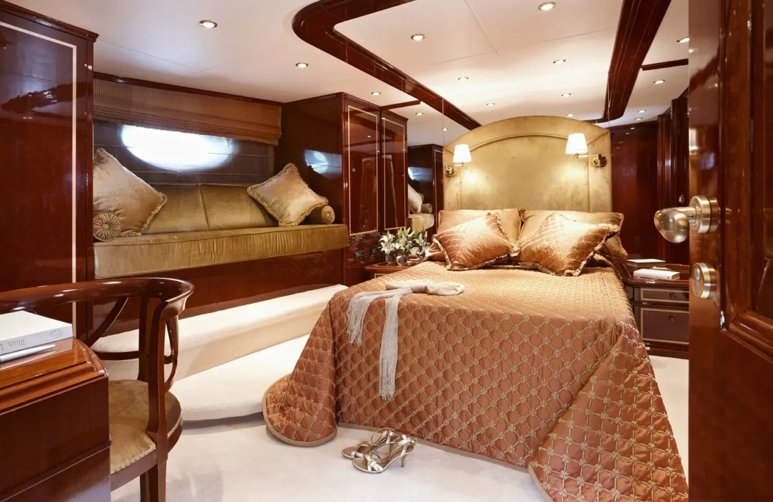 An image of Iraklis L yacht