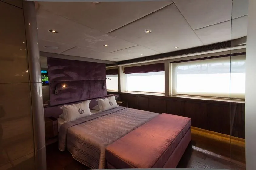 An image of Unexpected yacht