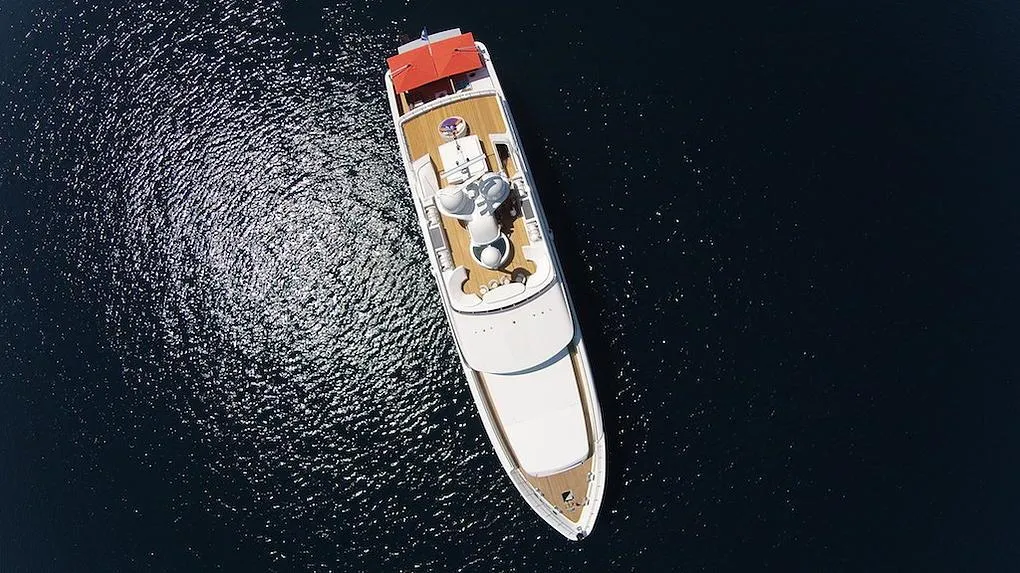 An image of Unexpected yacht